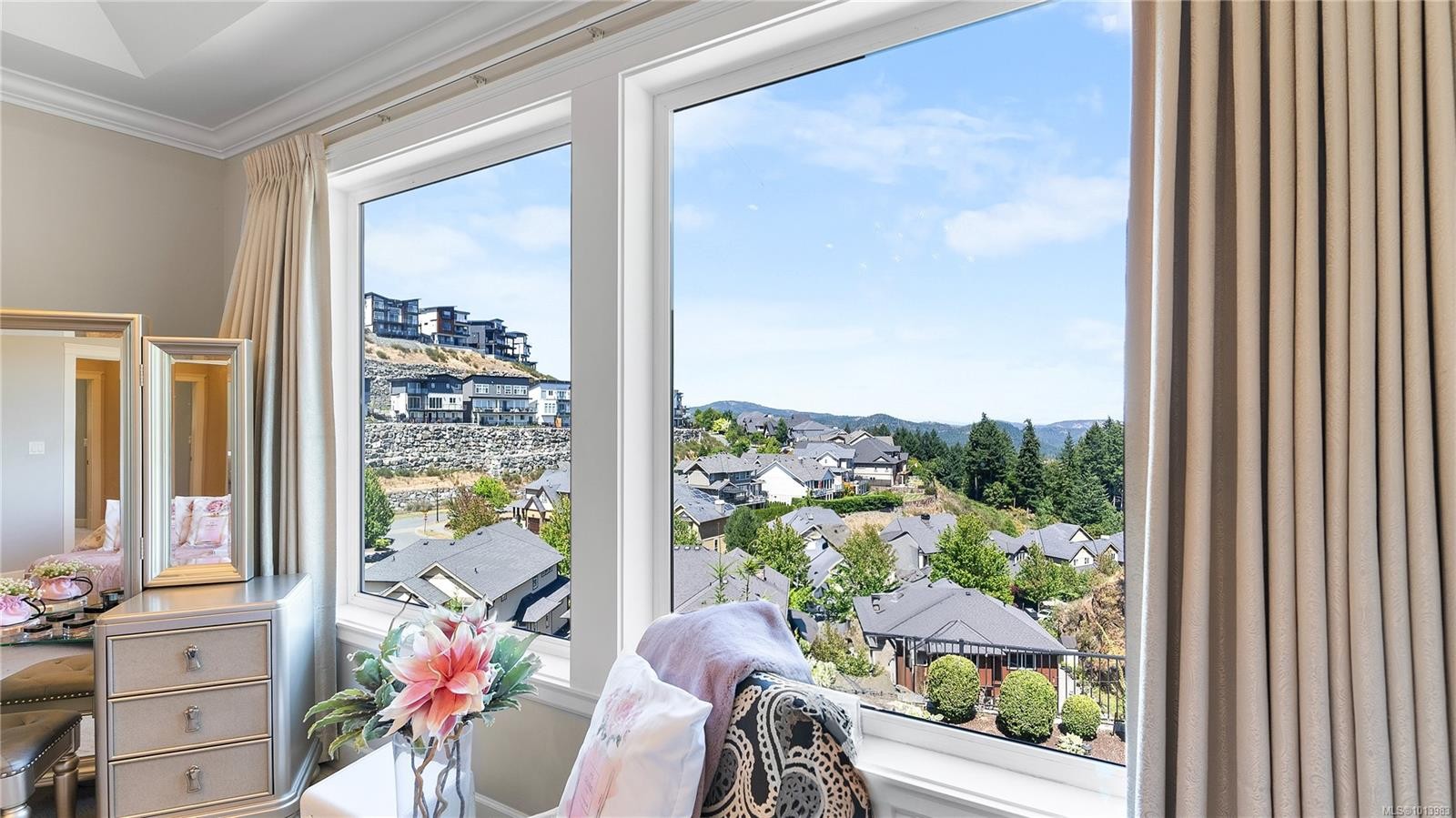 2328 Nicklaus Dr, Langford, BC