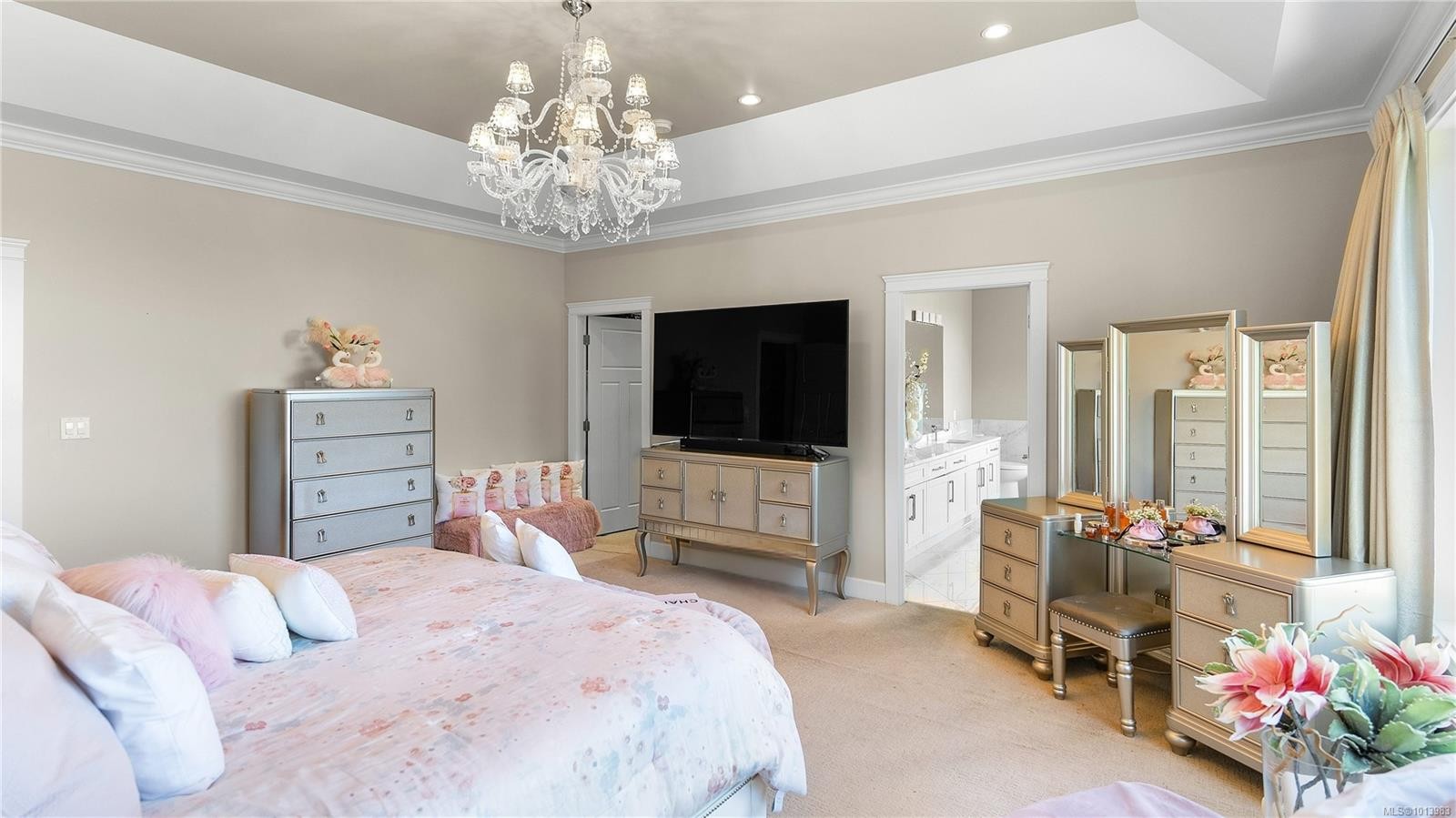 2328 Nicklaus Dr, Langford, BC