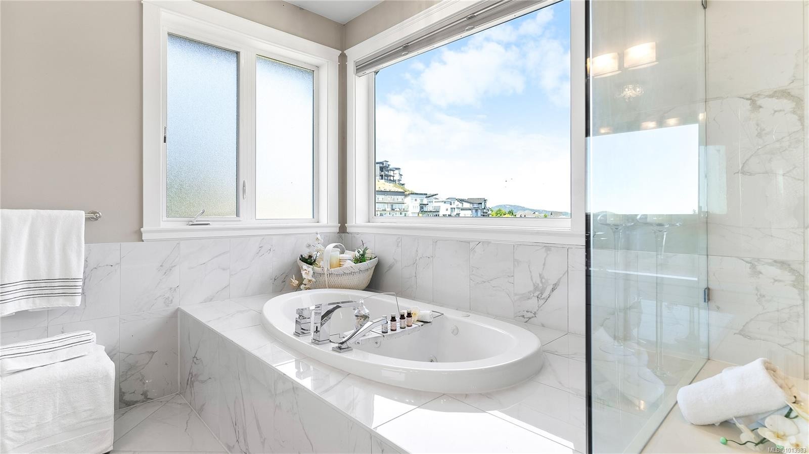 2328 Nicklaus Dr, Langford, BC