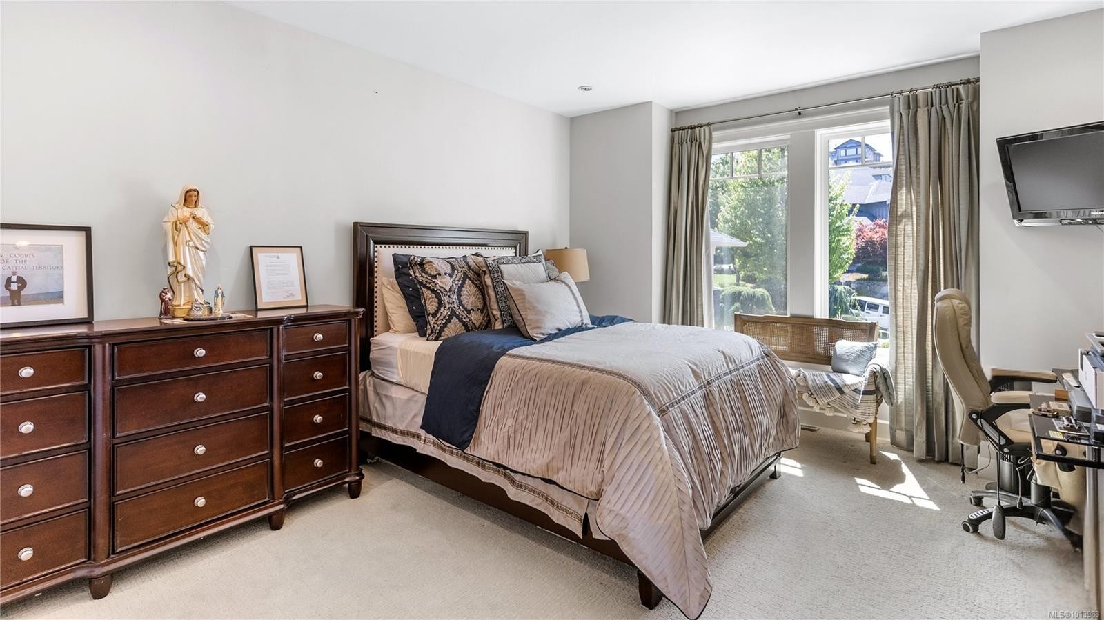 2328 Nicklaus Dr, Langford, BC