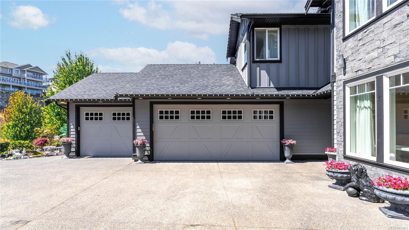 2328 Nicklaus Dr, Langford, BC