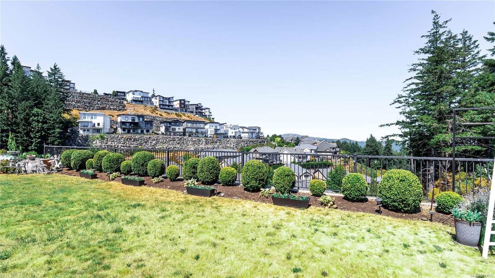 2328 Nicklaus Dr, Langford, BC