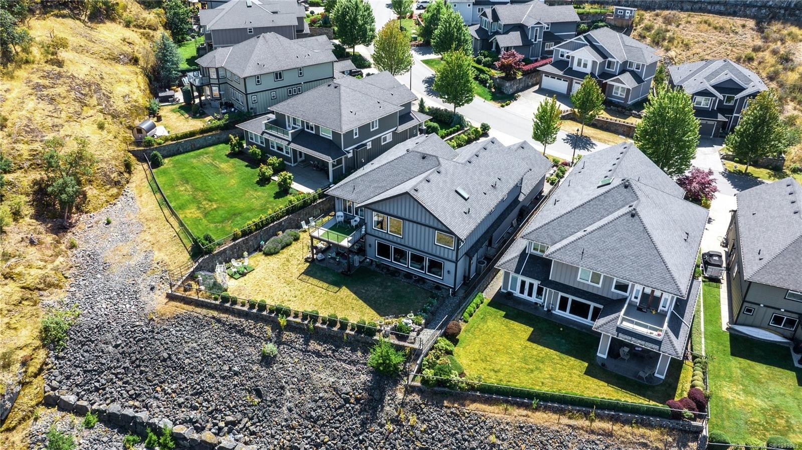 2328 Nicklaus Dr, Langford, BC