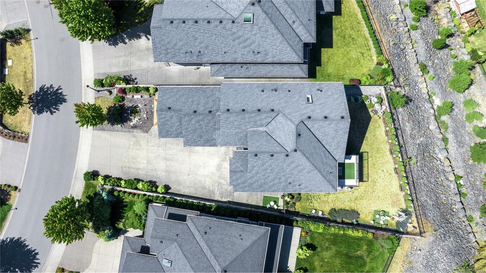 2328 Nicklaus Dr, Langford, BC