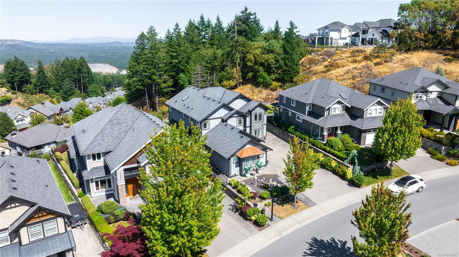 2328 Nicklaus Dr, Langford, BC