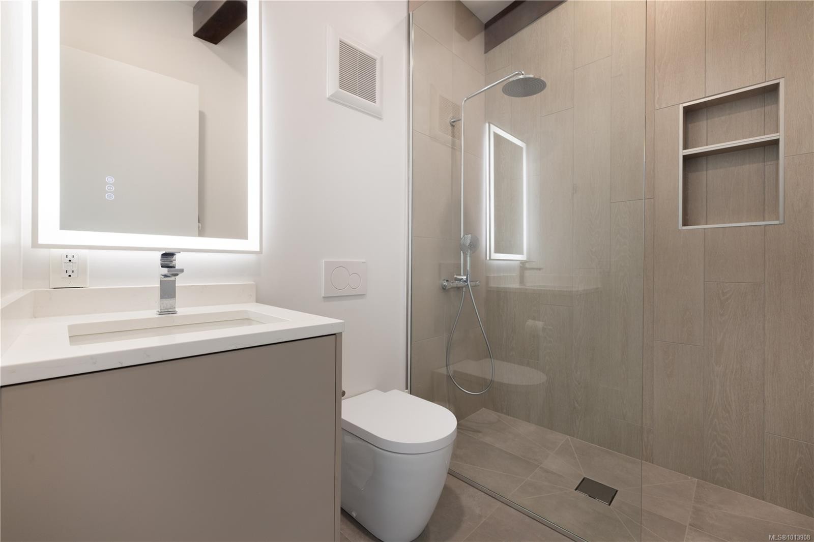 7756 West Saanich Rd, Central Saanich, BC