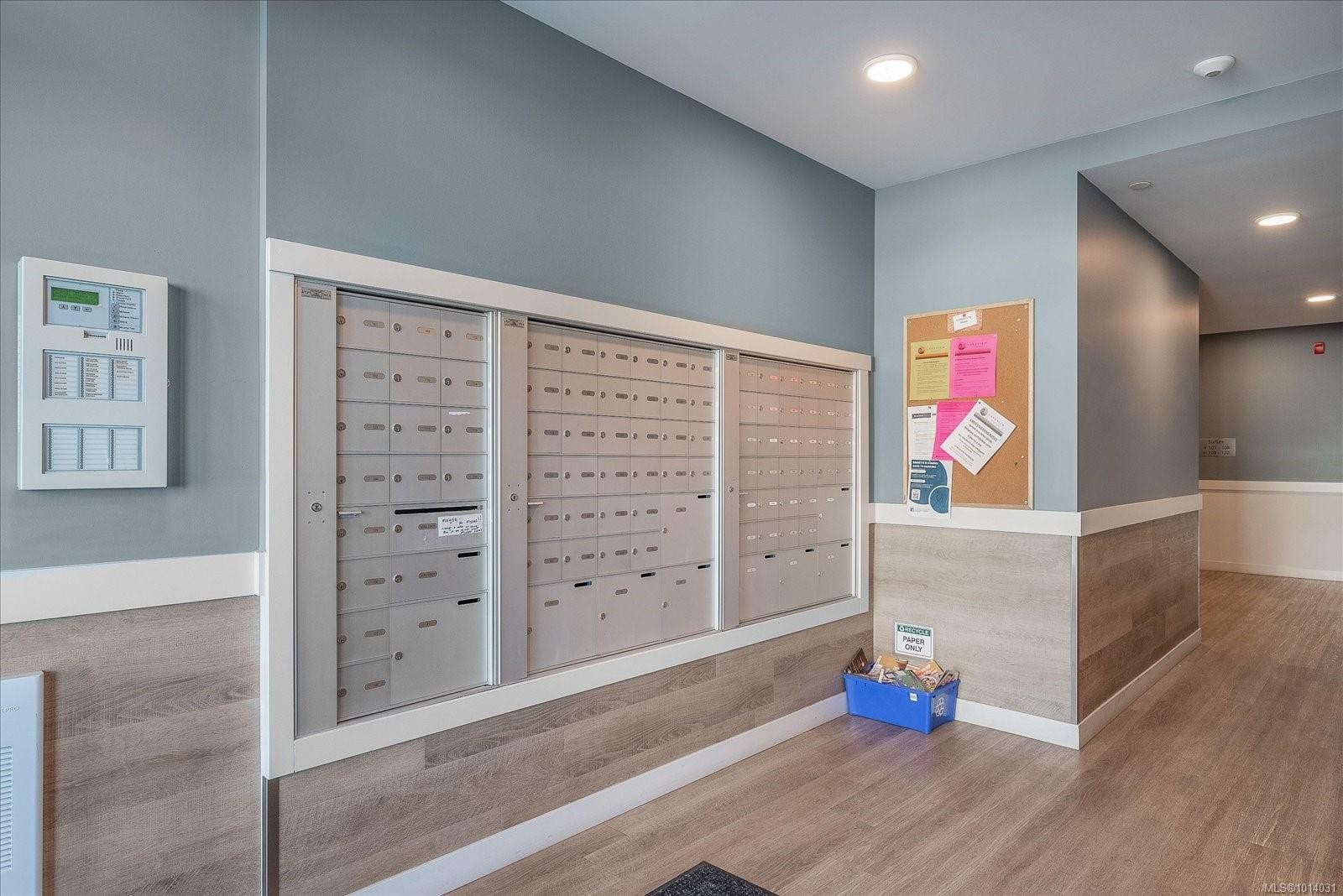 112-4830 Cedar Ridge Pl, Nanaimo, BC - Indoor Photo Showing Other Room