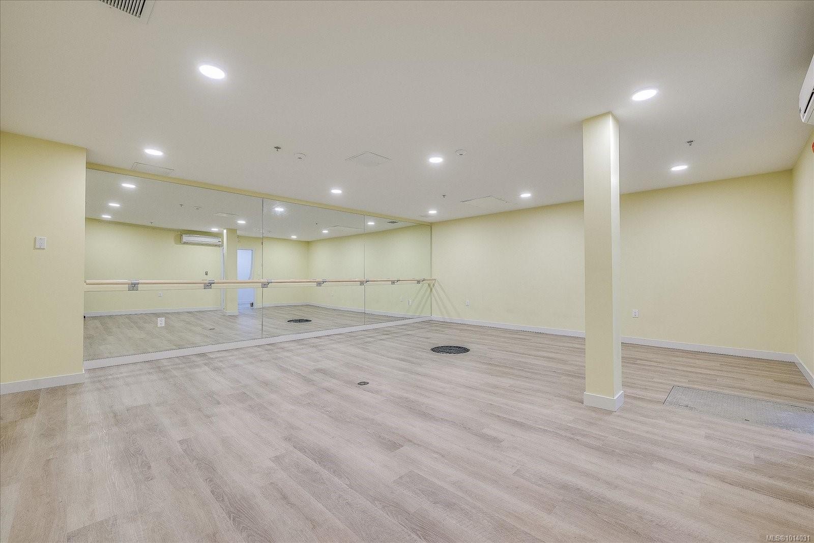 112-4830 Cedar Ridge Pl, Nanaimo, BC - Indoor