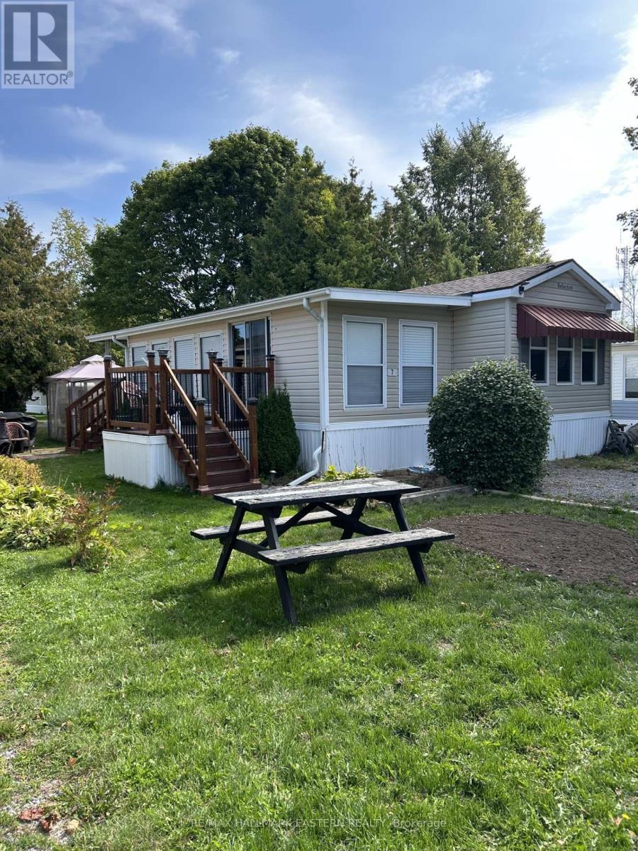 7 Hilltop Drive, Otonabee-South Monaghan, ON - Outdoor