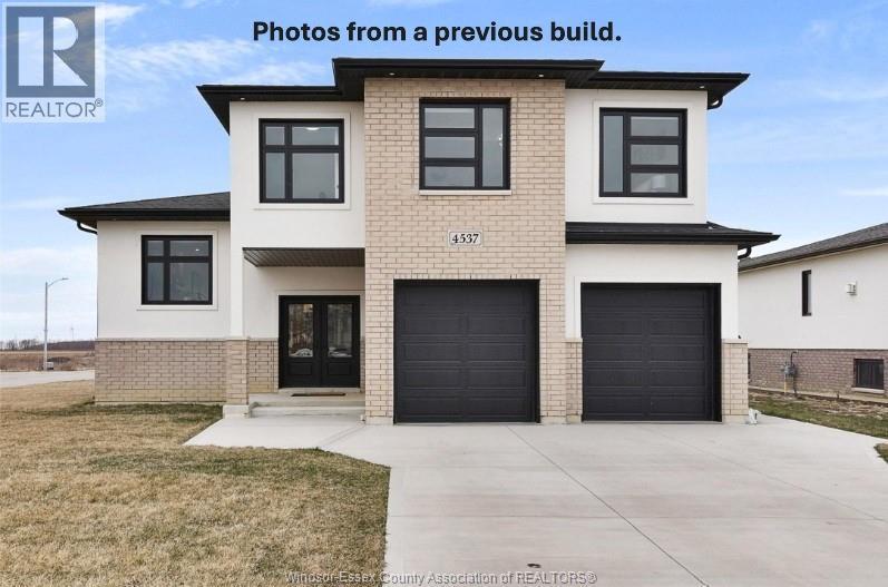 43 Bloomington, Chatham, ON - Outdoor With Facade