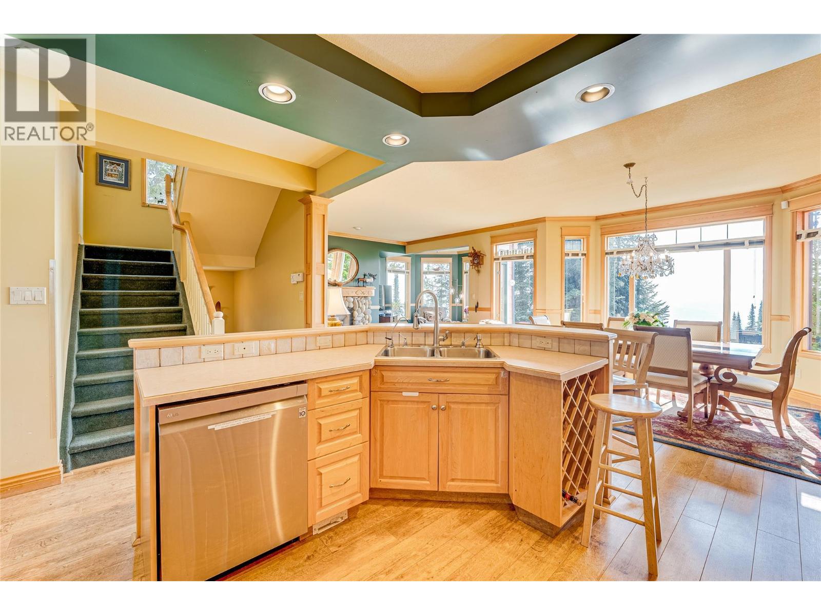 635 Monashee Road Unit# 8, Silver Star, BC - Indoor Photo Showing Kitchen With Double Sink