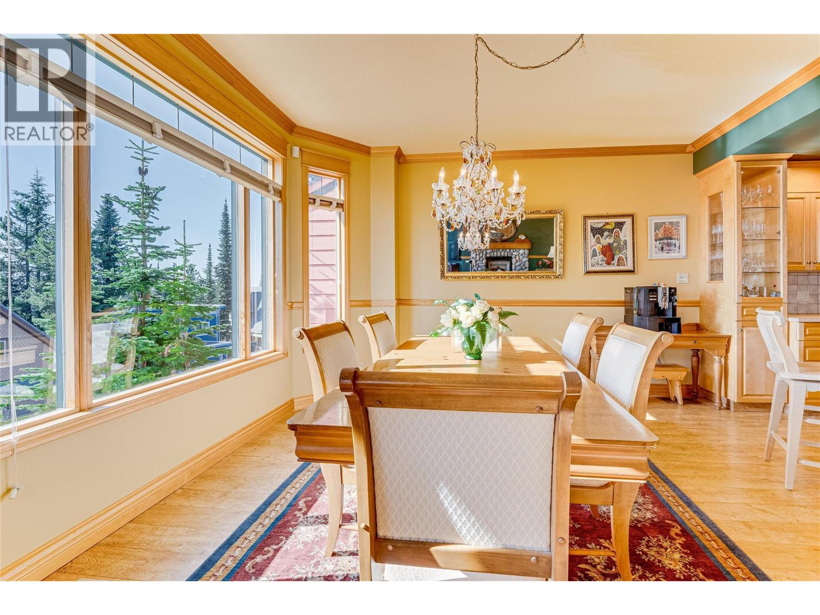635 Monashee Road Unit# 8, Silver Star, BC - Indoor Photo Showing Dining Room