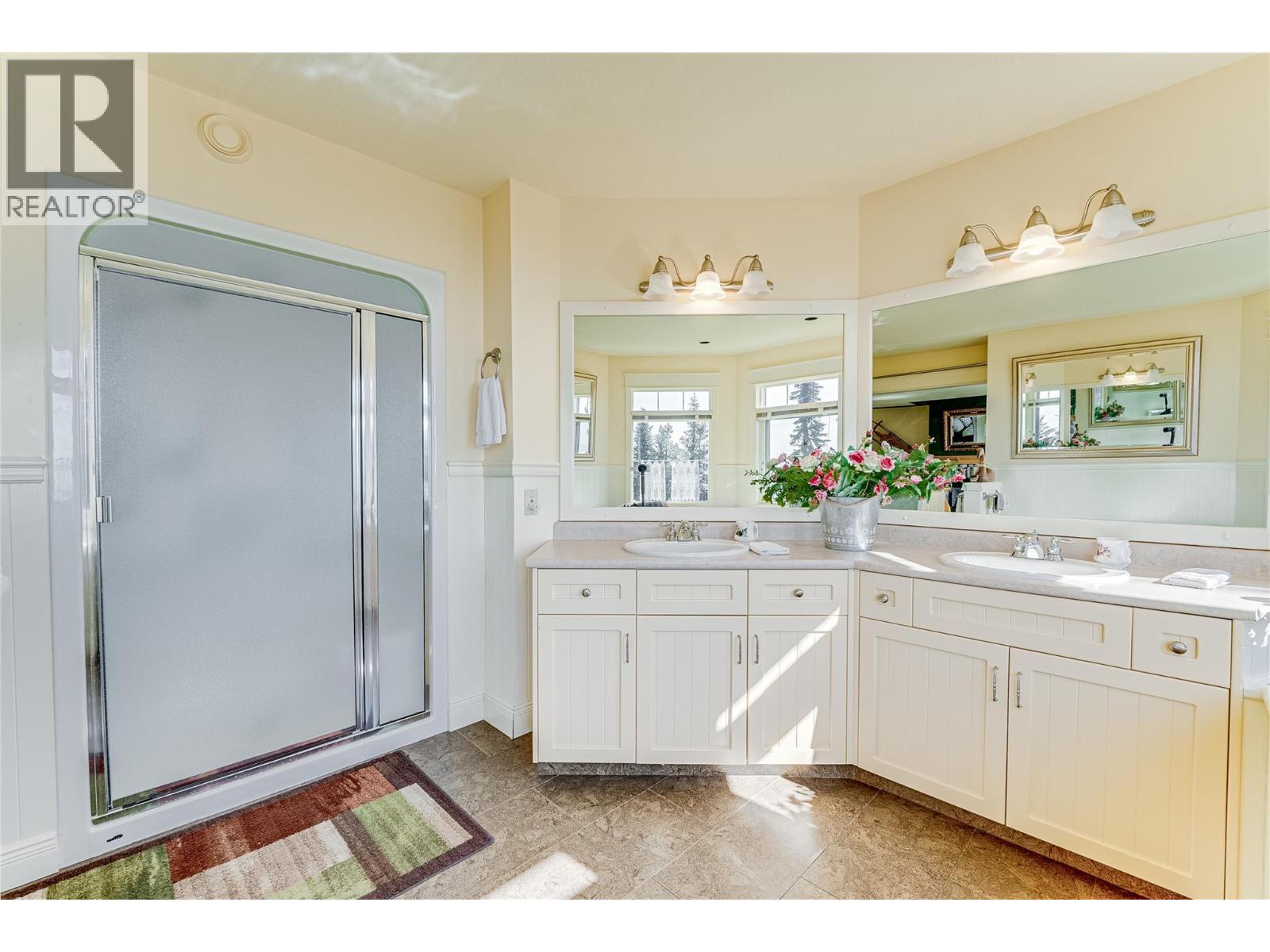 635 Monashee Road Unit# 8, Silver Star, BC - Indoor Photo Showing Bathroom