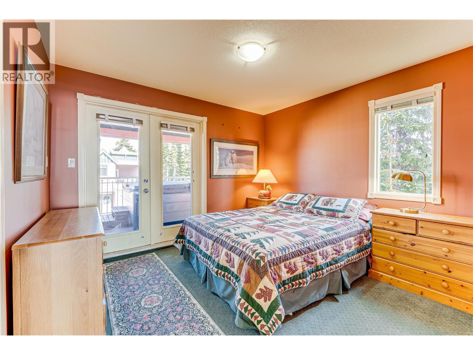 635 Monashee Road Unit# 8, Silver Star, BC - Indoor Photo Showing Bedroom