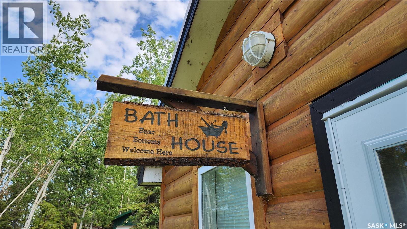 Michel Point Lodge, Dore Lake, SK