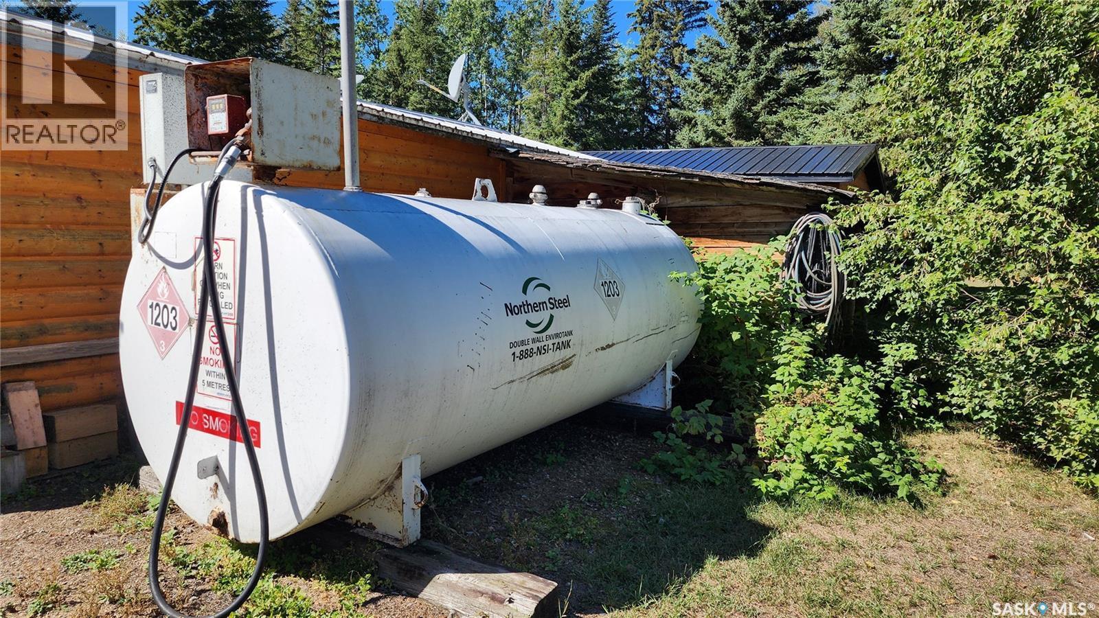 Michel Point Lodge, Dore Lake, SK