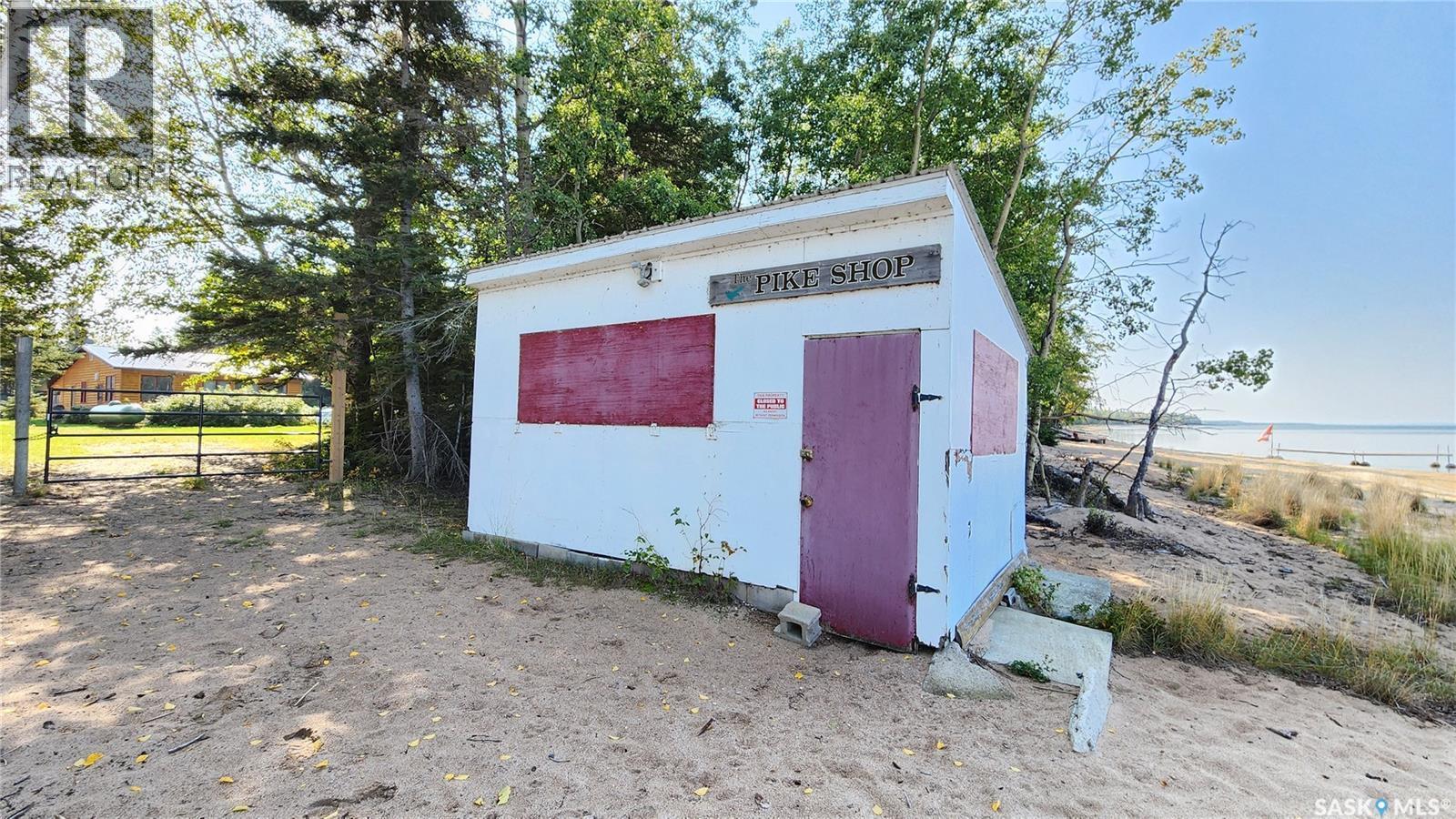 Michel Point Lodge, Dore Lake, SK