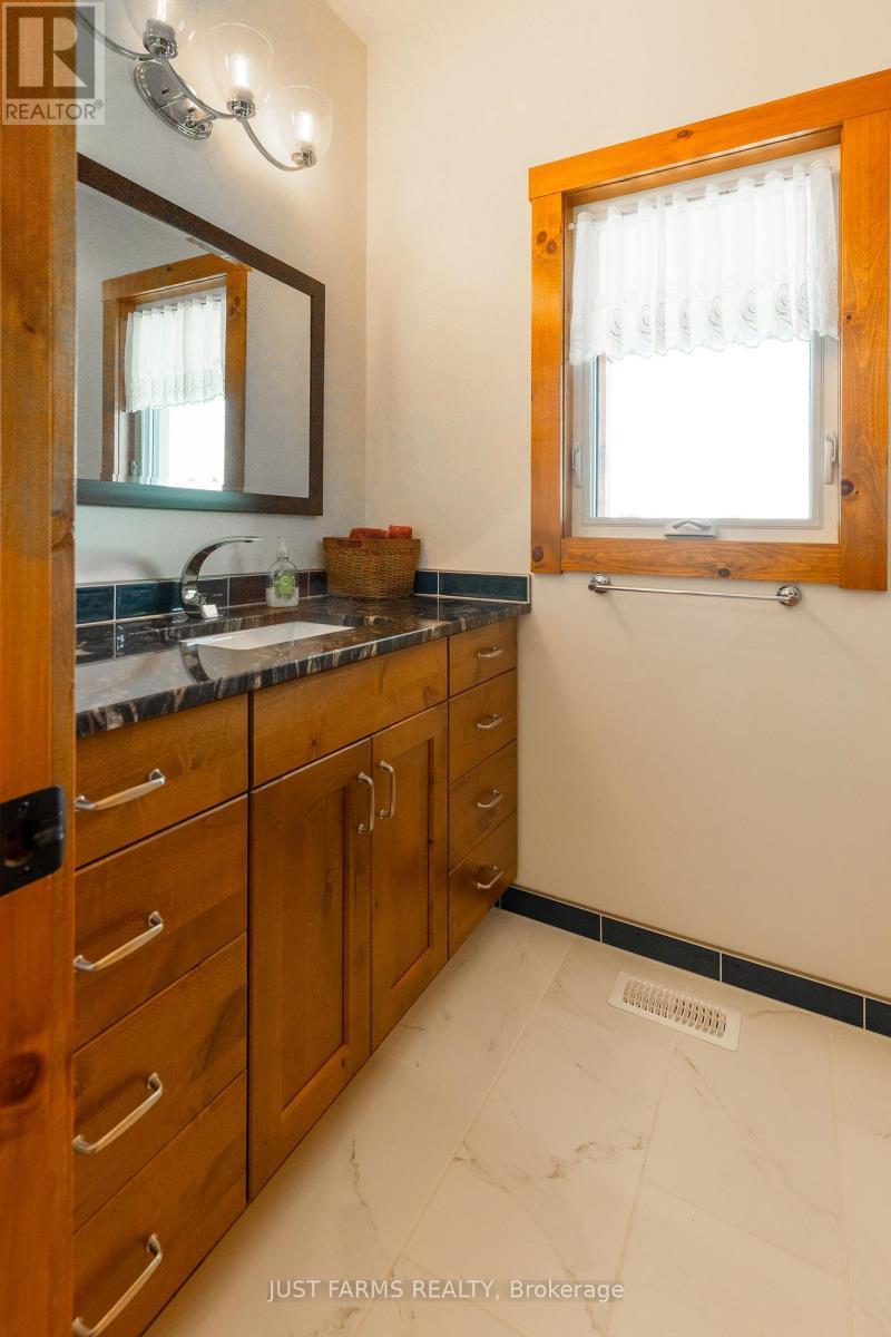 22889 Talbot Line, West Elgin, ON