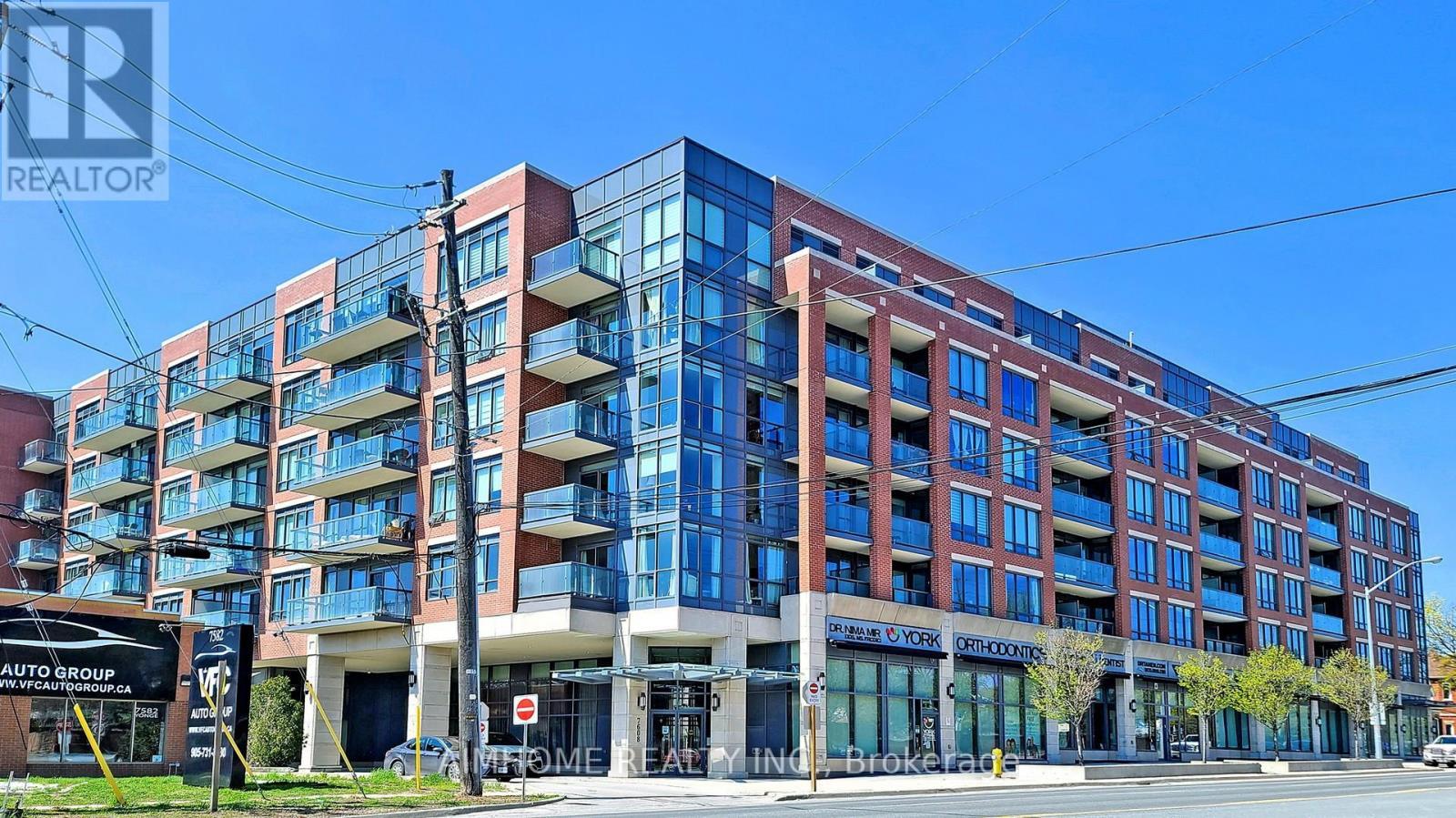 513 - 7608 Yonge Street, Vaughan, ON - Outdoor With Balcony With Facade
