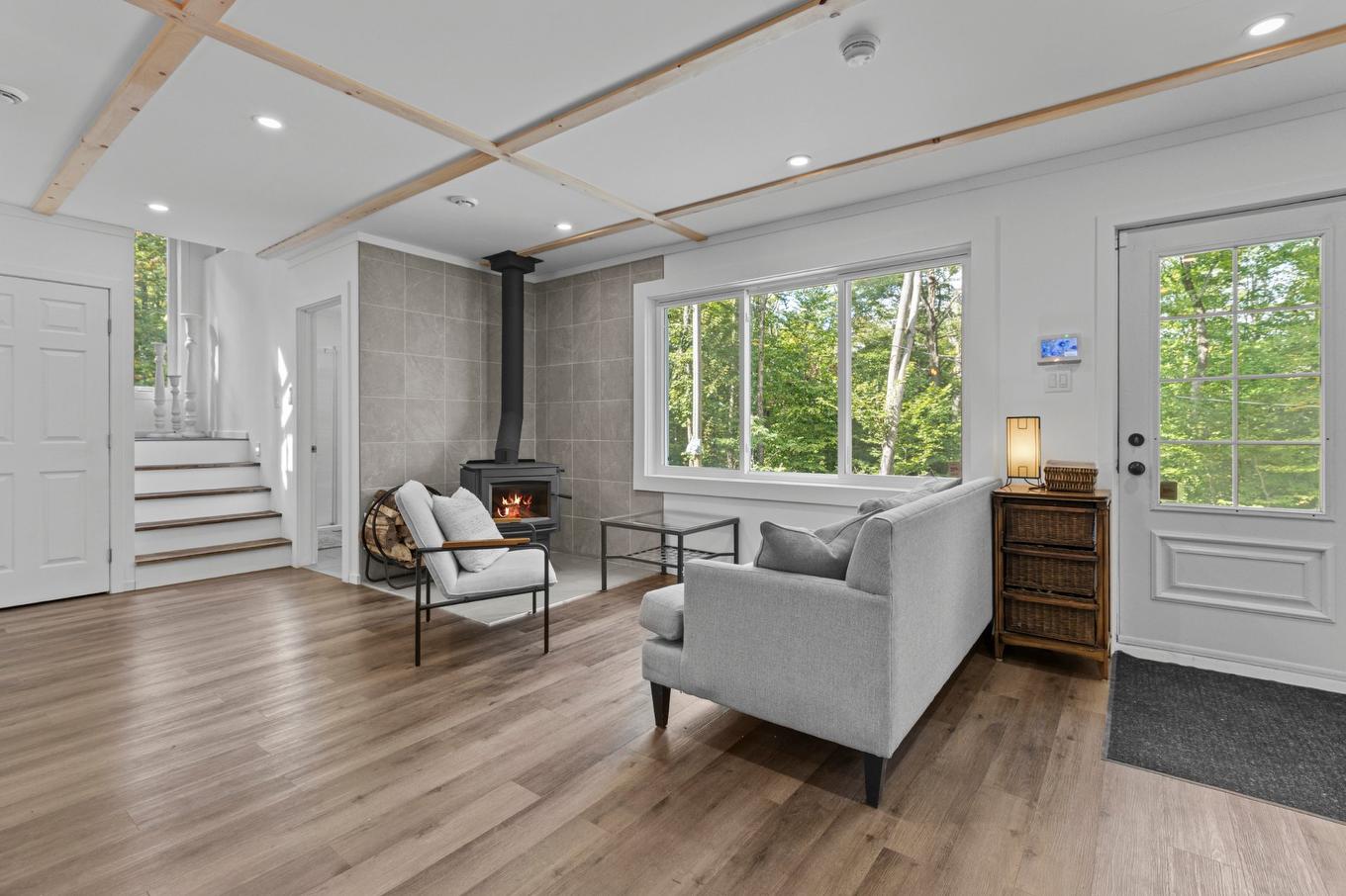 Living room - 135 Ch. Des Oreilles-D'Ours, Wentworth, QC - Indoor