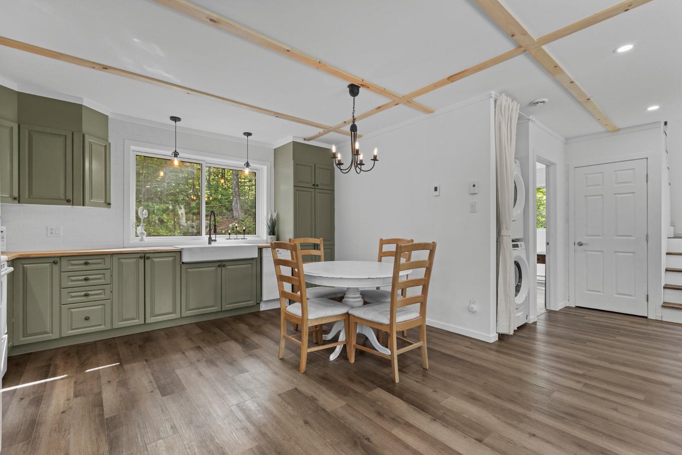 Overall view - 135 Ch. Des Oreilles-D'Ours, Wentworth, QC - Indoor Photo Showing Dining Room