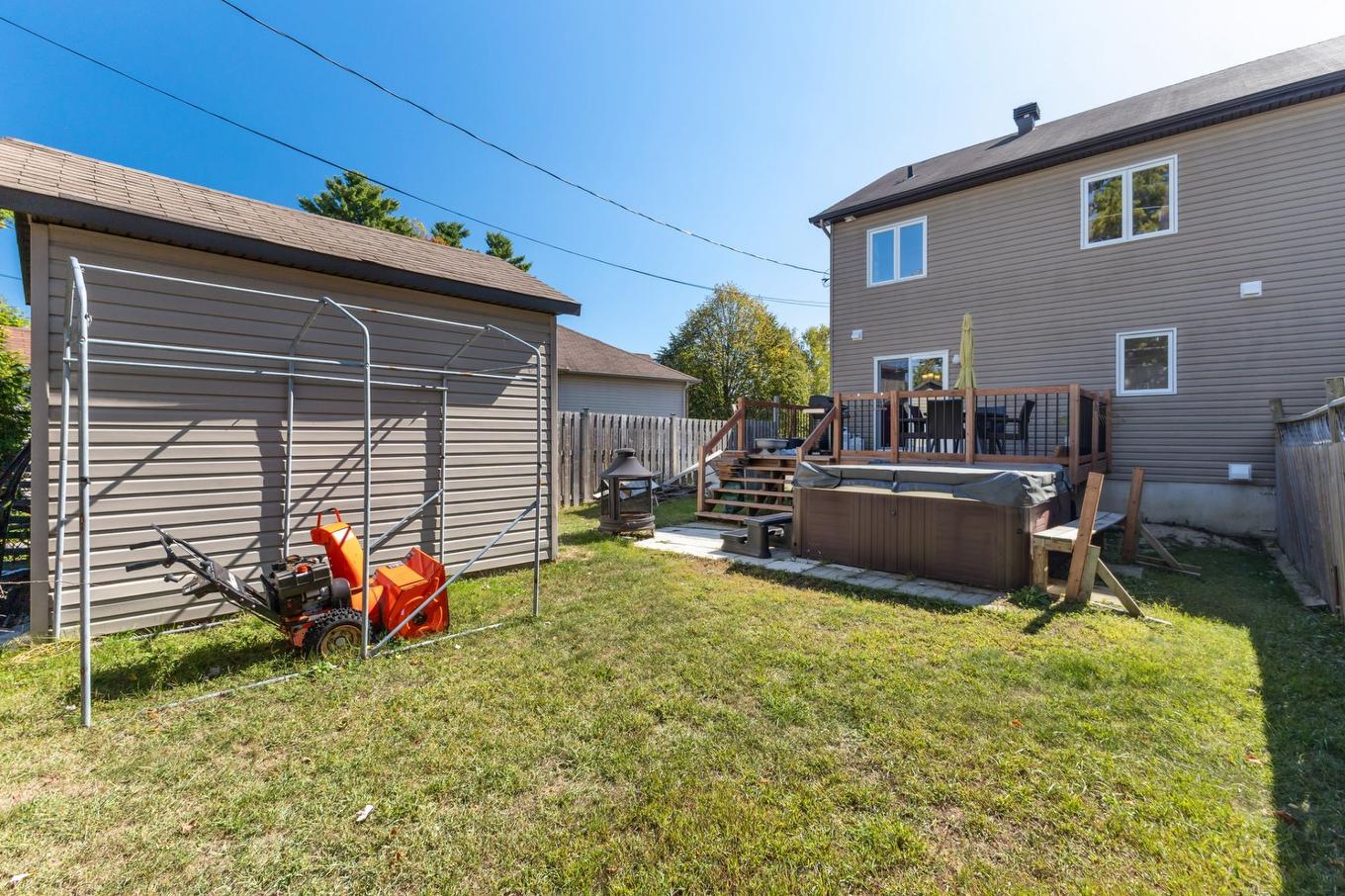 Cour - 96 Rue Scullion, Gatineau (Buckingham), QC - Outdoor With Above Ground Pool With Exterior