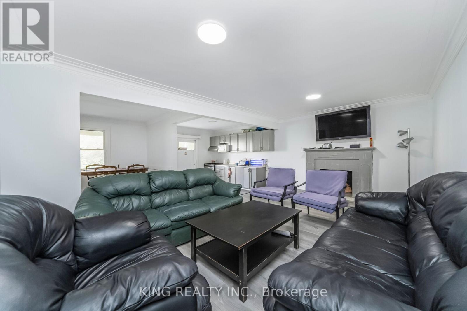 1097 Queens Boulevard, Kitchener, ON