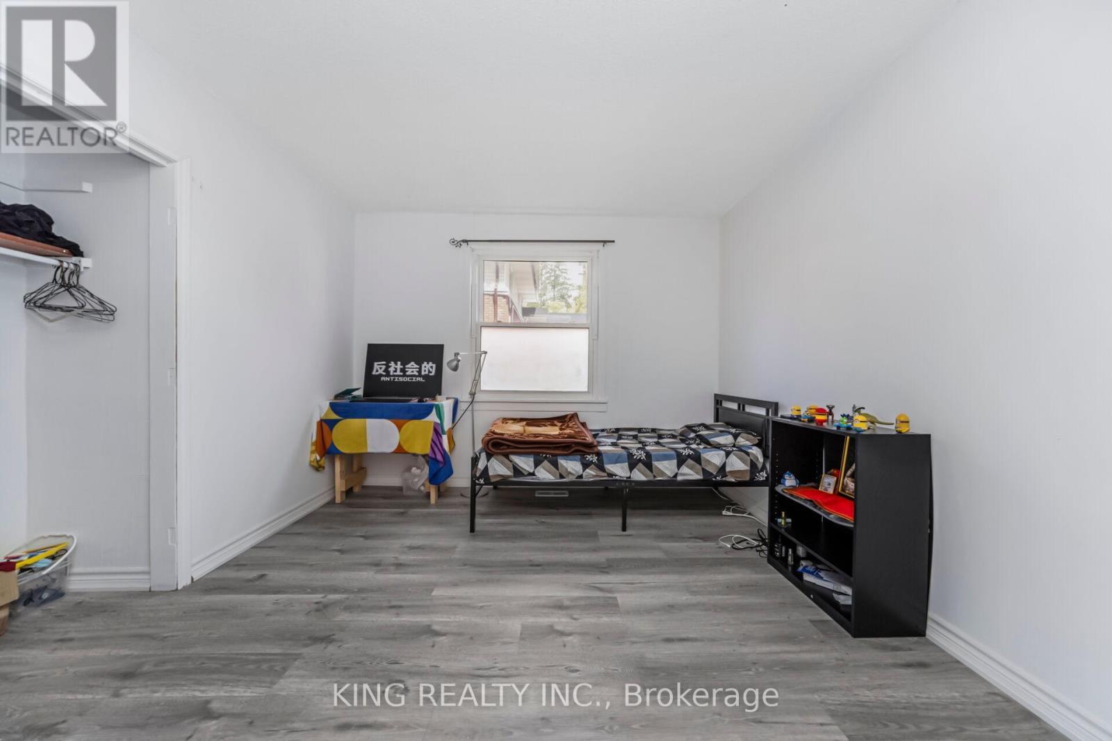 1097 Queens Boulevard, Kitchener, ON