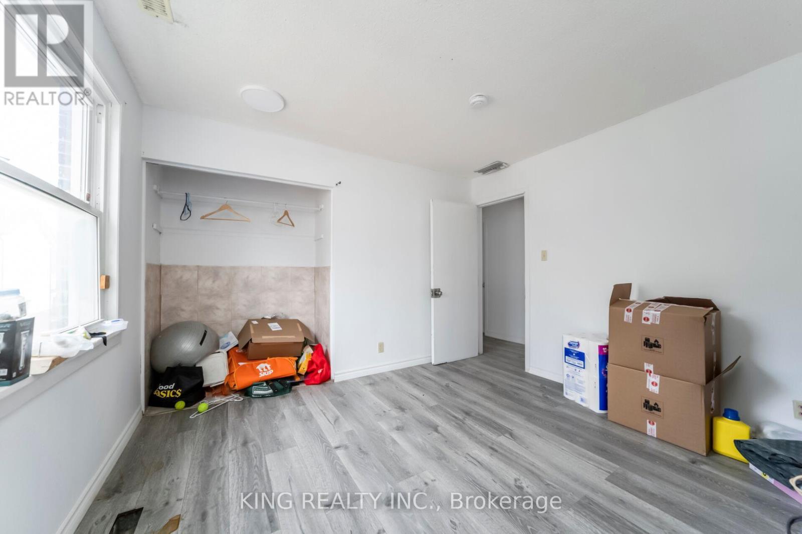 1097 Queens Boulevard, Kitchener, ON