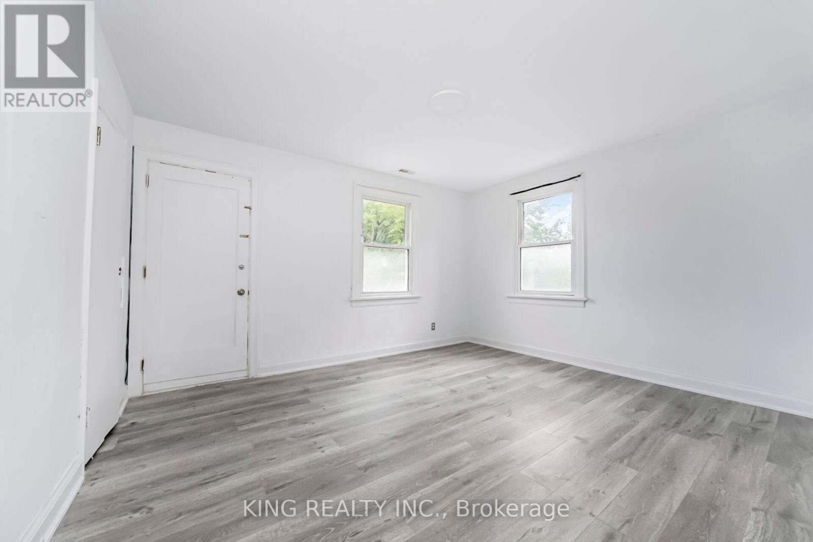 1097 Queens Boulevard, Kitchener, ON