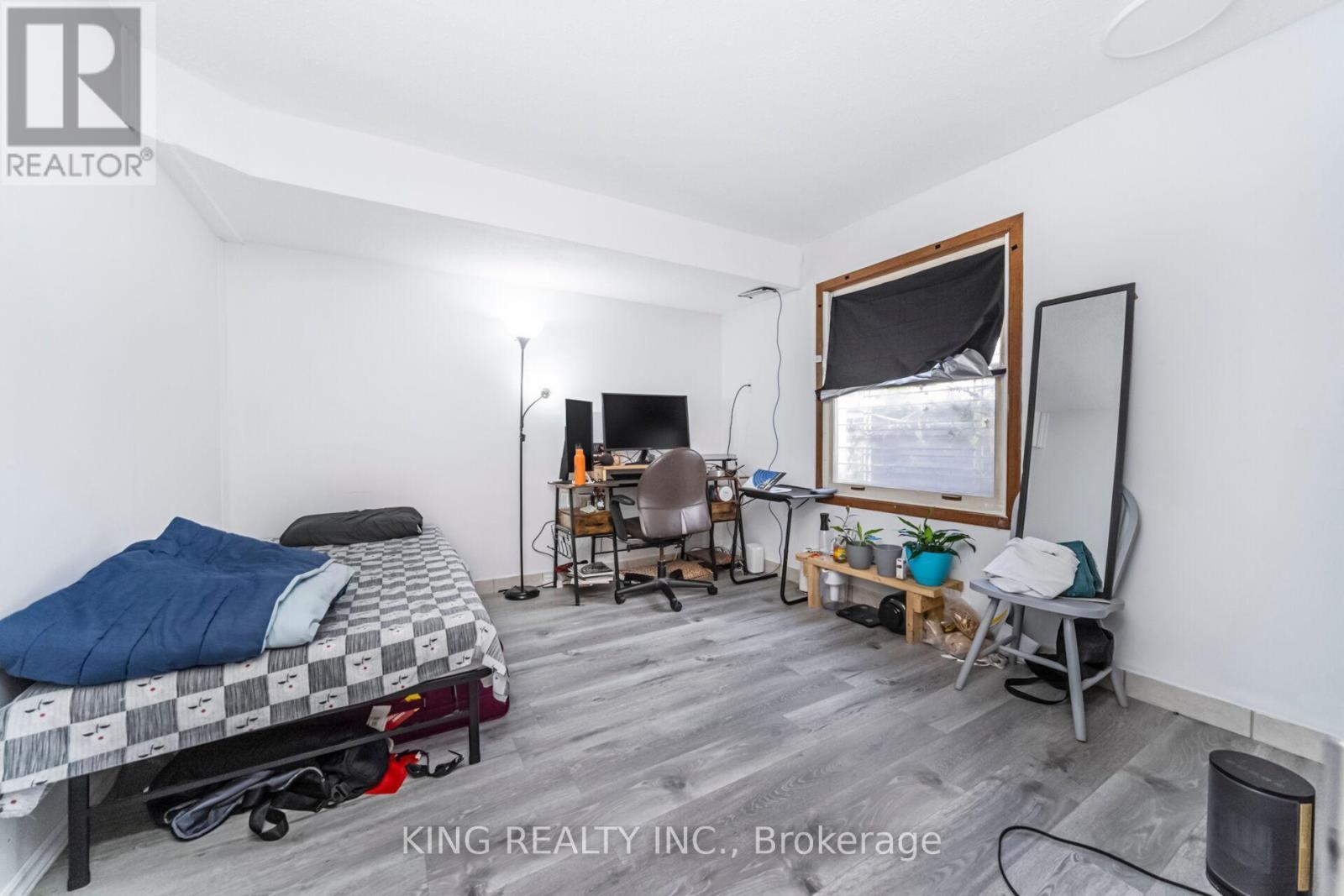 1097 Queens Boulevard, Kitchener, ON