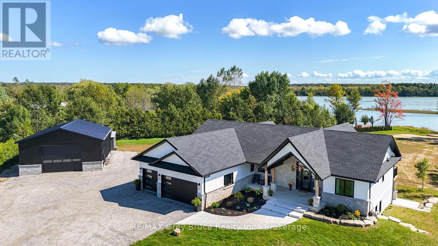 117 Almur Drive, Georgian Bluffs, ON - Outdoor With Body Of Water