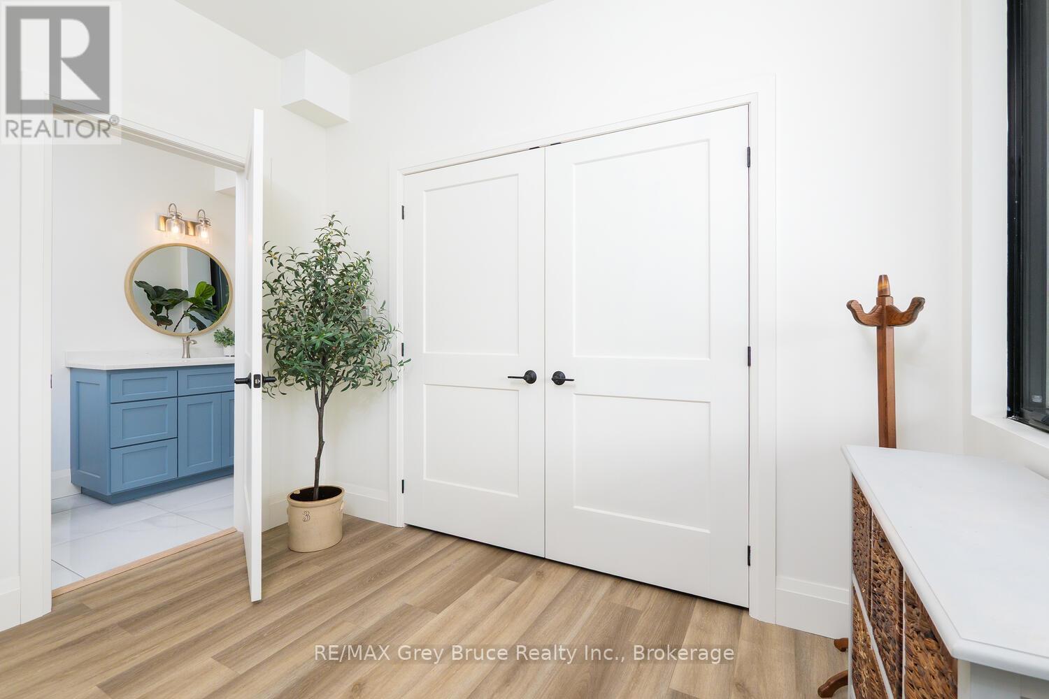 117 Almur Drive, Georgian Bluffs, ON - Indoor Photo Showing Other Room