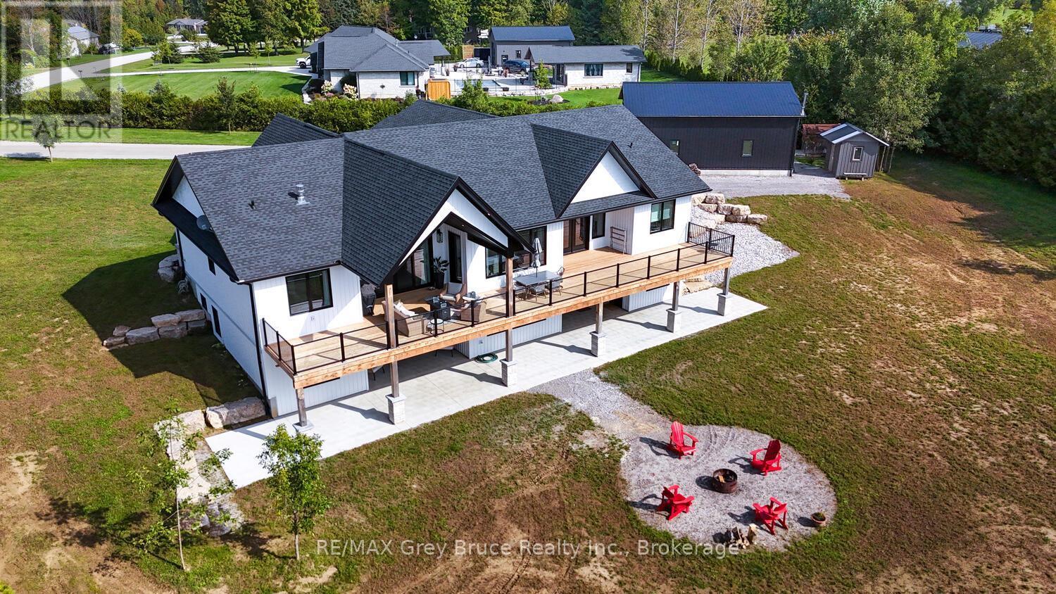 117 Almur Drive, Georgian Bluffs, ON - Outdoor With Deck Patio Veranda