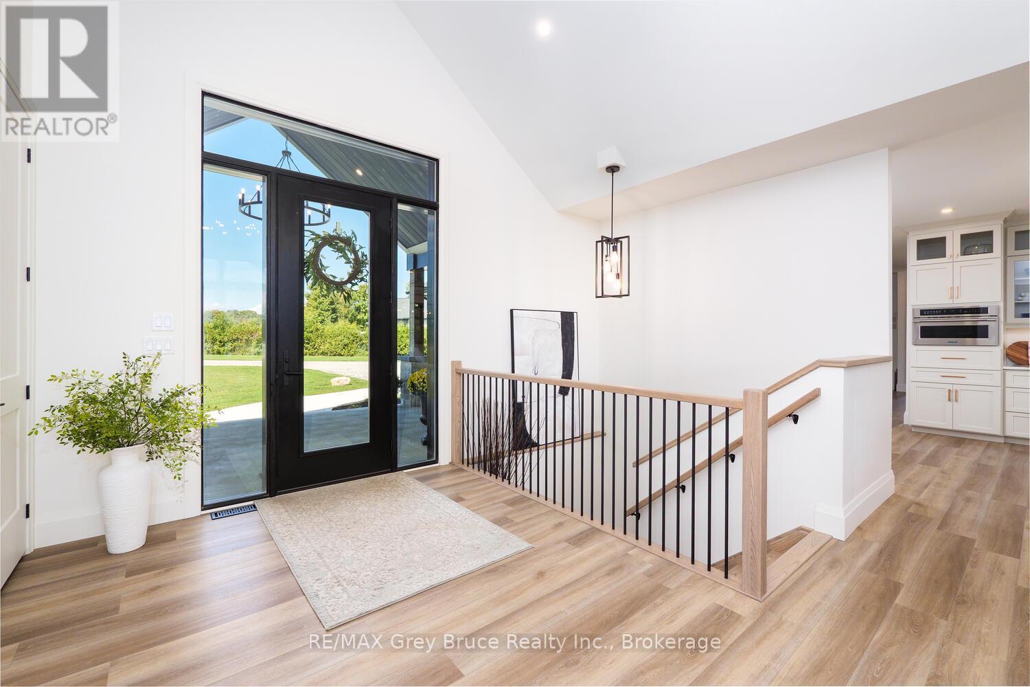 117 Almur Drive, Georgian Bluffs, ON - Indoor Photo Showing Other Room