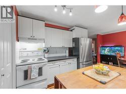 KITCHEN - Stove Area -