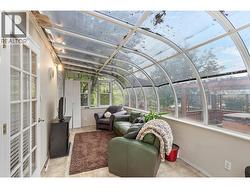 SUNROOM - Great area to read a book and enjoy natural light in the Spring and Fall! -