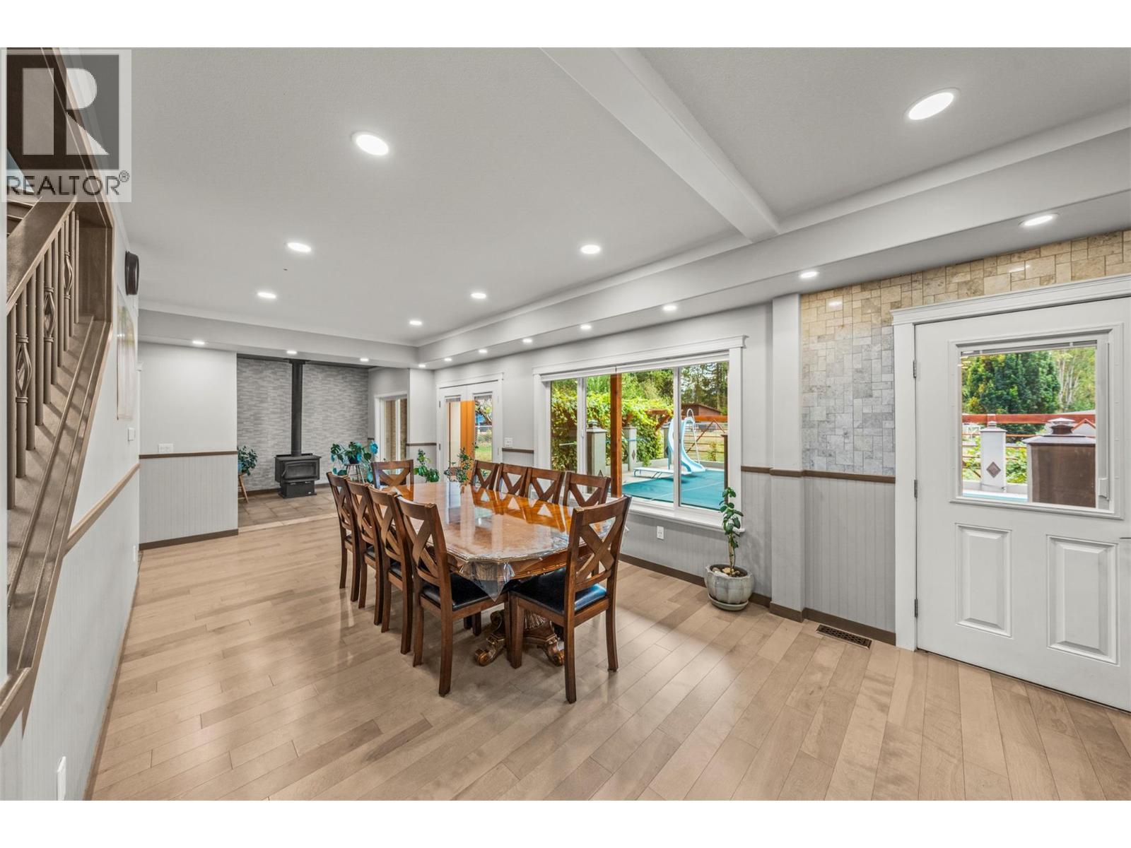 5936 Highway 6, Coldstream, BC - Indoor Photo Showing Dining Room