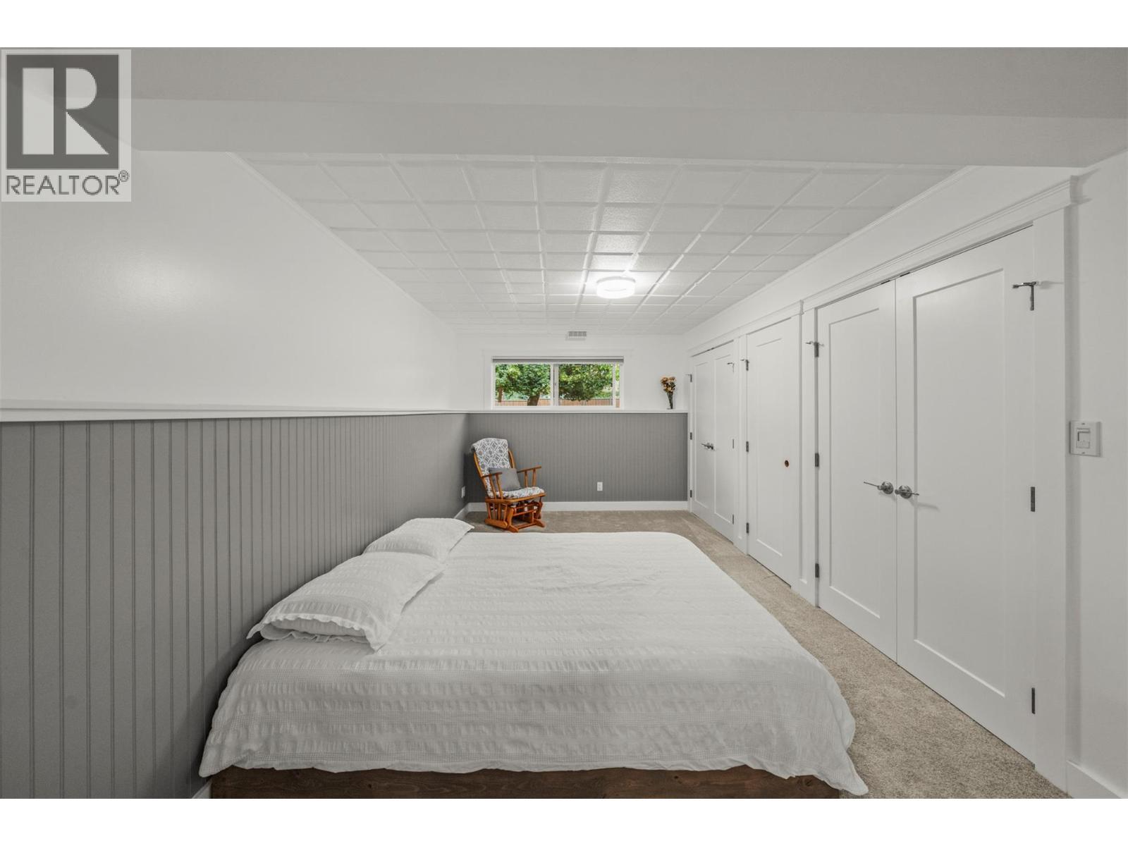 5936 Highway 6, Coldstream, BC - Indoor Photo Showing Bedroom