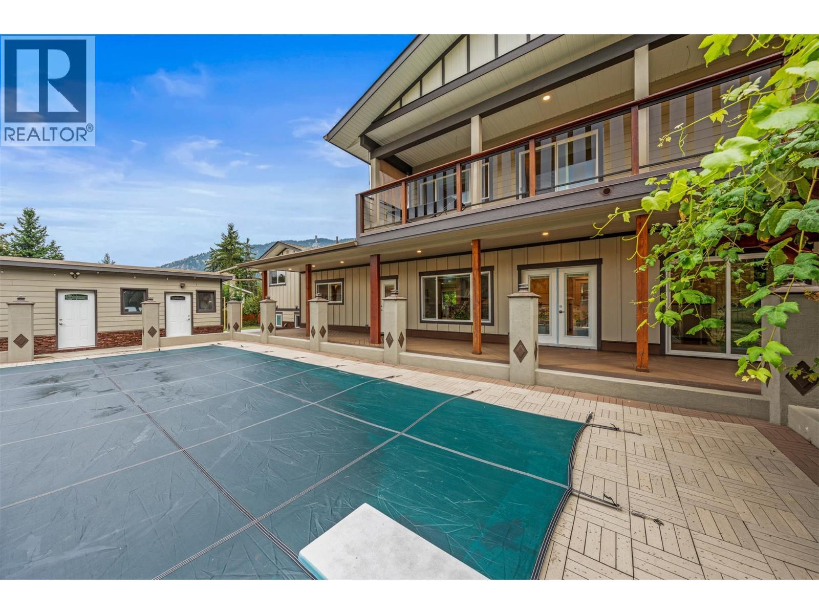 5936 Highway 6, Coldstream, BC - Outdoor