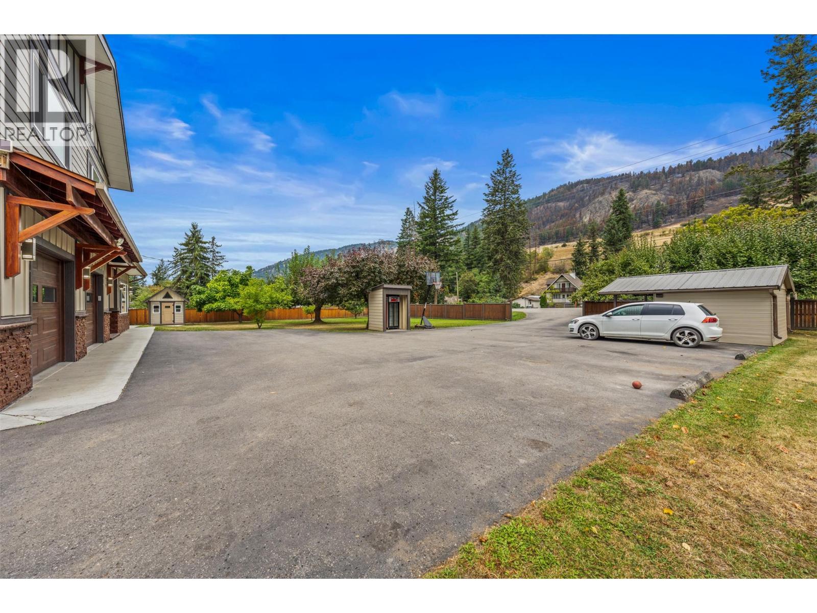 5936 Highway 6, Coldstream, BC - Outdoor