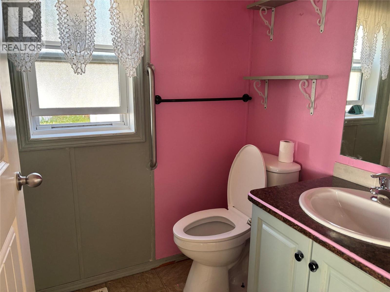 10 Nelson Avenue Unit# 4, Fruitvale, BC