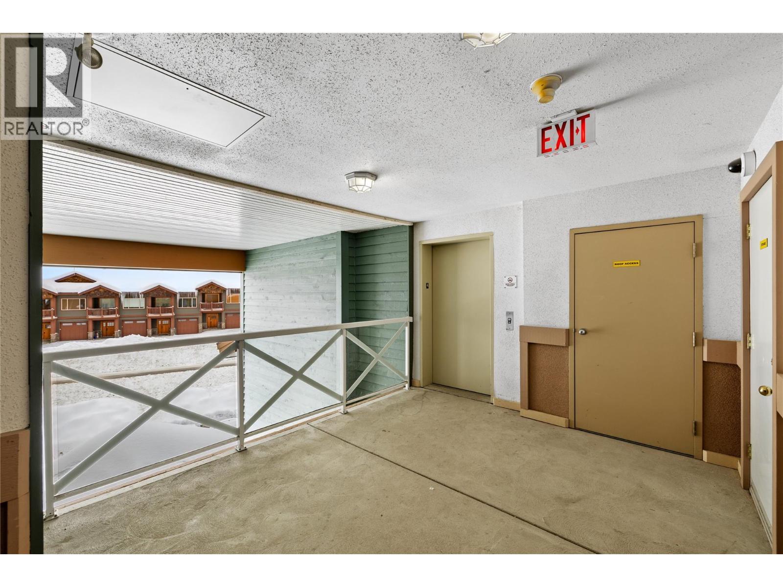 215 Kettleview Road Unit# 402, Big White, BC - With Exterior