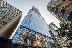 2816 - 488 UNIVERSITY AVENUE Toronto (University), ON M5G 0C1