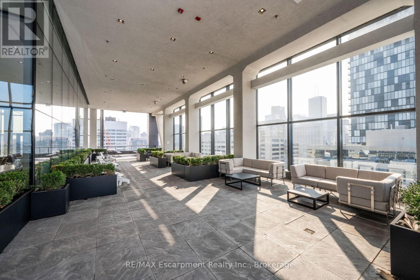 2816 - 488 University Avenue, Toronto (University), ON - Indoor Photo Showing Other Room