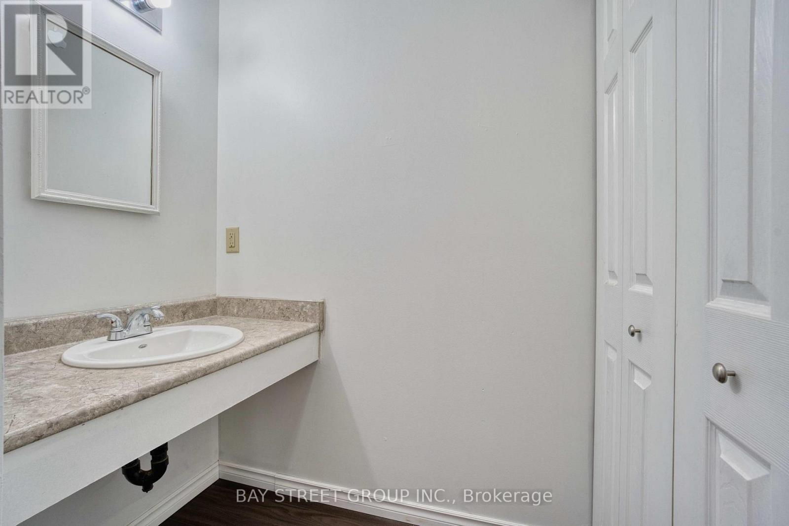 1 Ranchwood Crescent, London North, ON - Indoor Photo Showing Bathroom