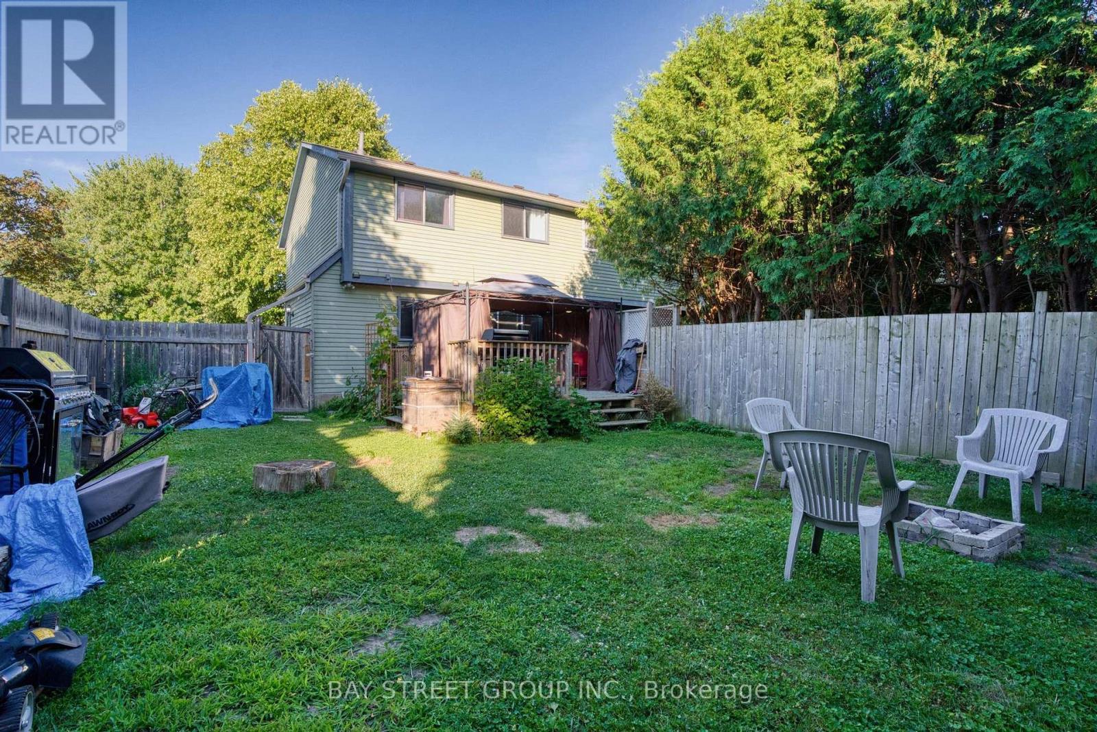 1 Ranchwood Crescent, London North, ON - Outdoor