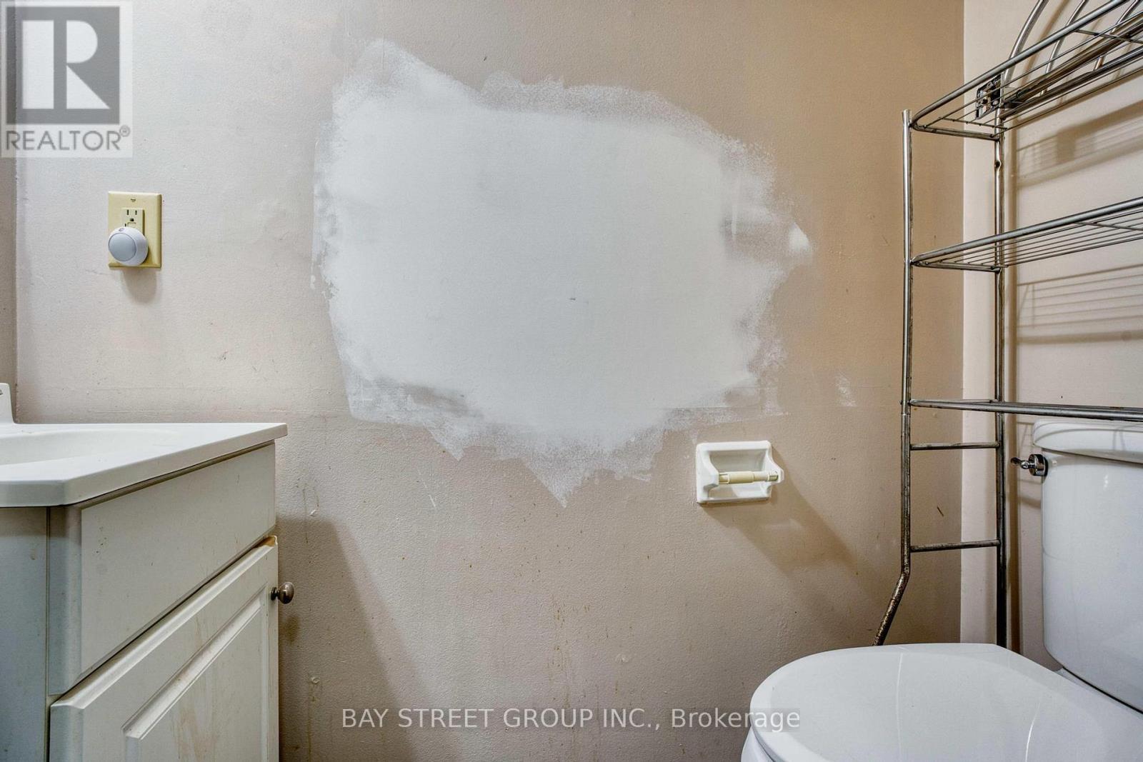 1 Ranchwood Crescent, London North, ON - Indoor Photo Showing Bathroom