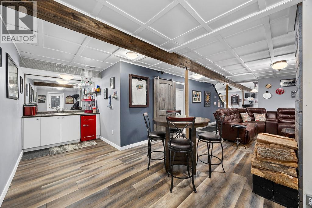 11701 Coldstream Creek Road, Coldstream, BC - Indoor Photo Showing Other Room