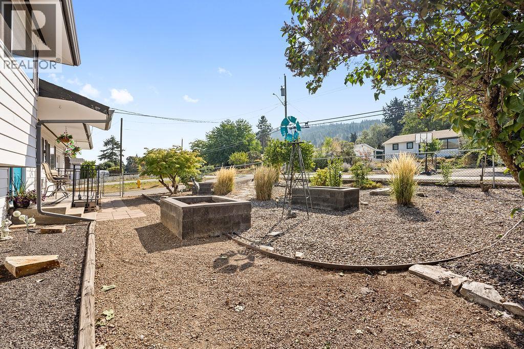 11701 Coldstream Creek Road, Coldstream, BC - Outdoor